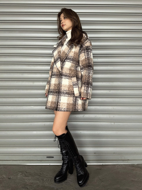 チェック柄ミドル丈コート